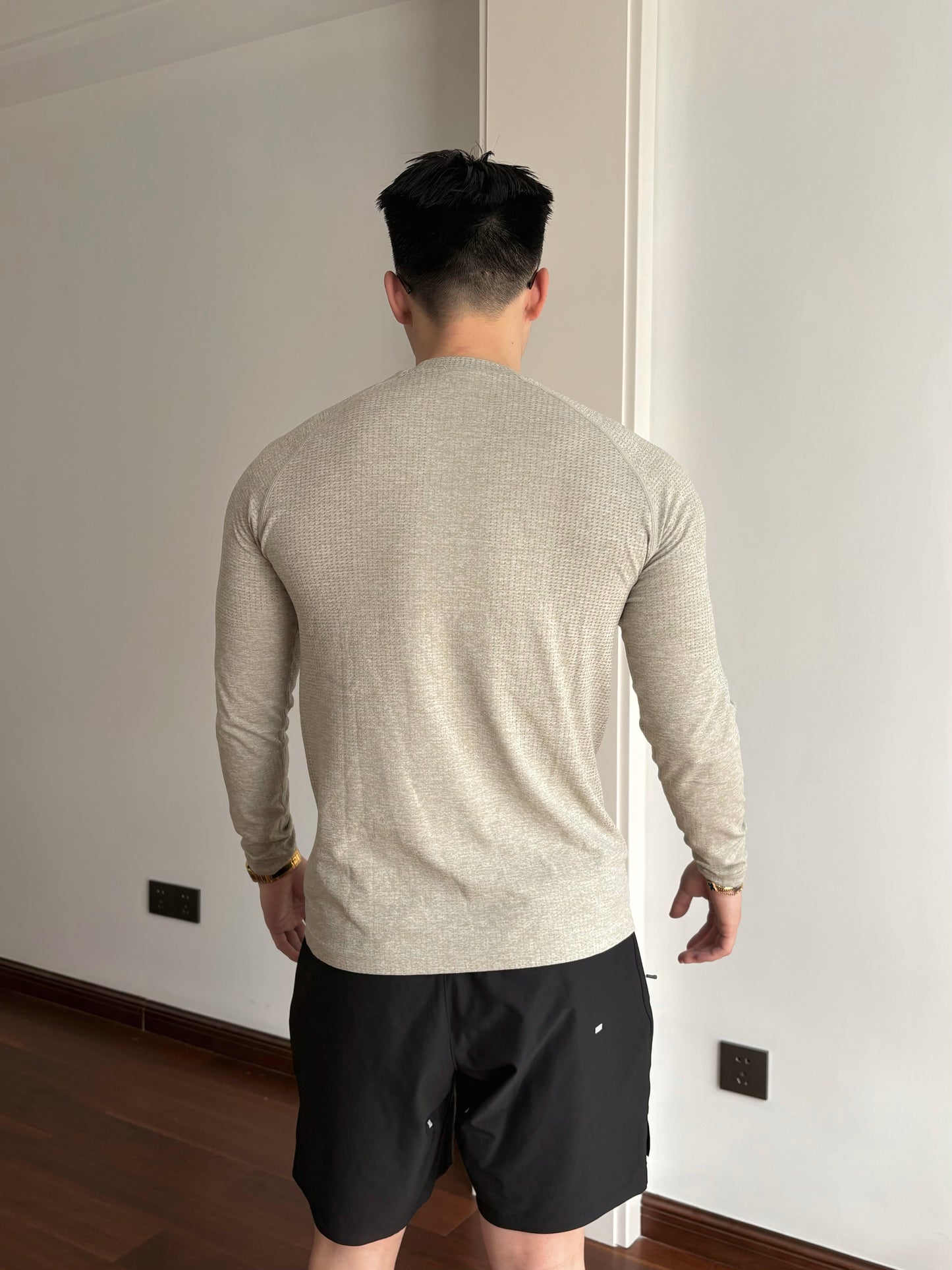 MVT Long sleeve shirt back