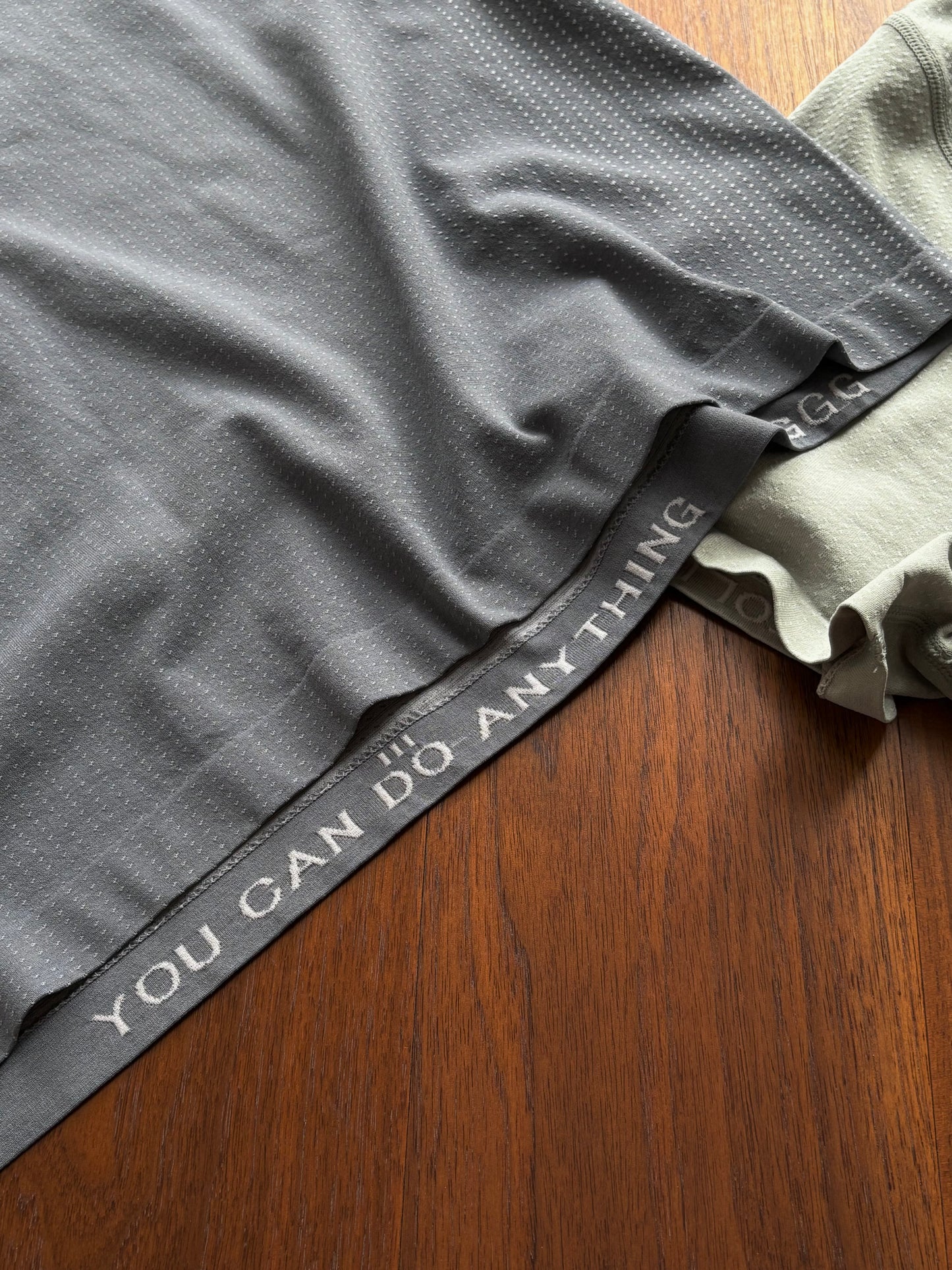 MVTrelaxedfitshortsleeveshirtwithslogan