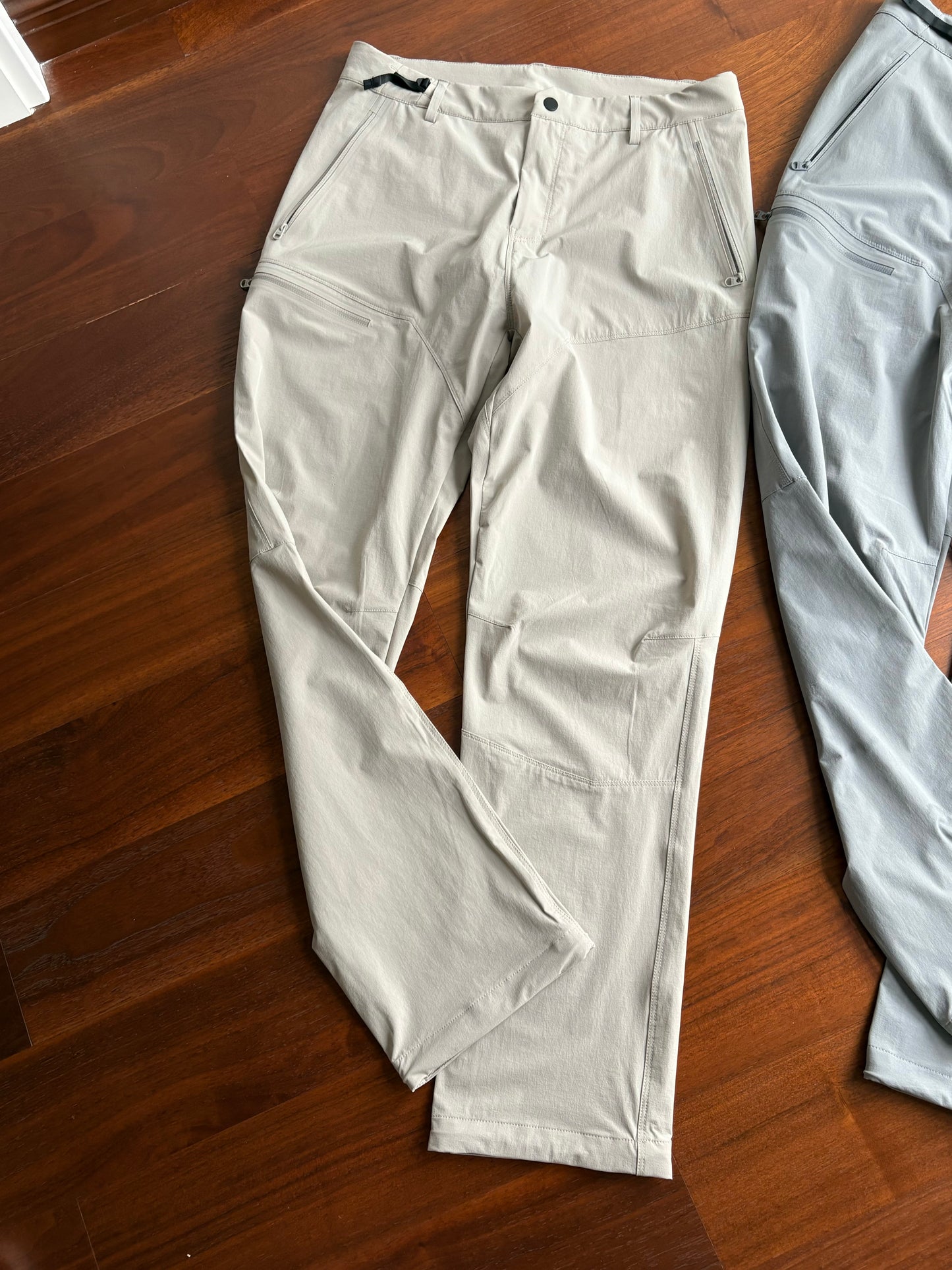 T10 pants brown color