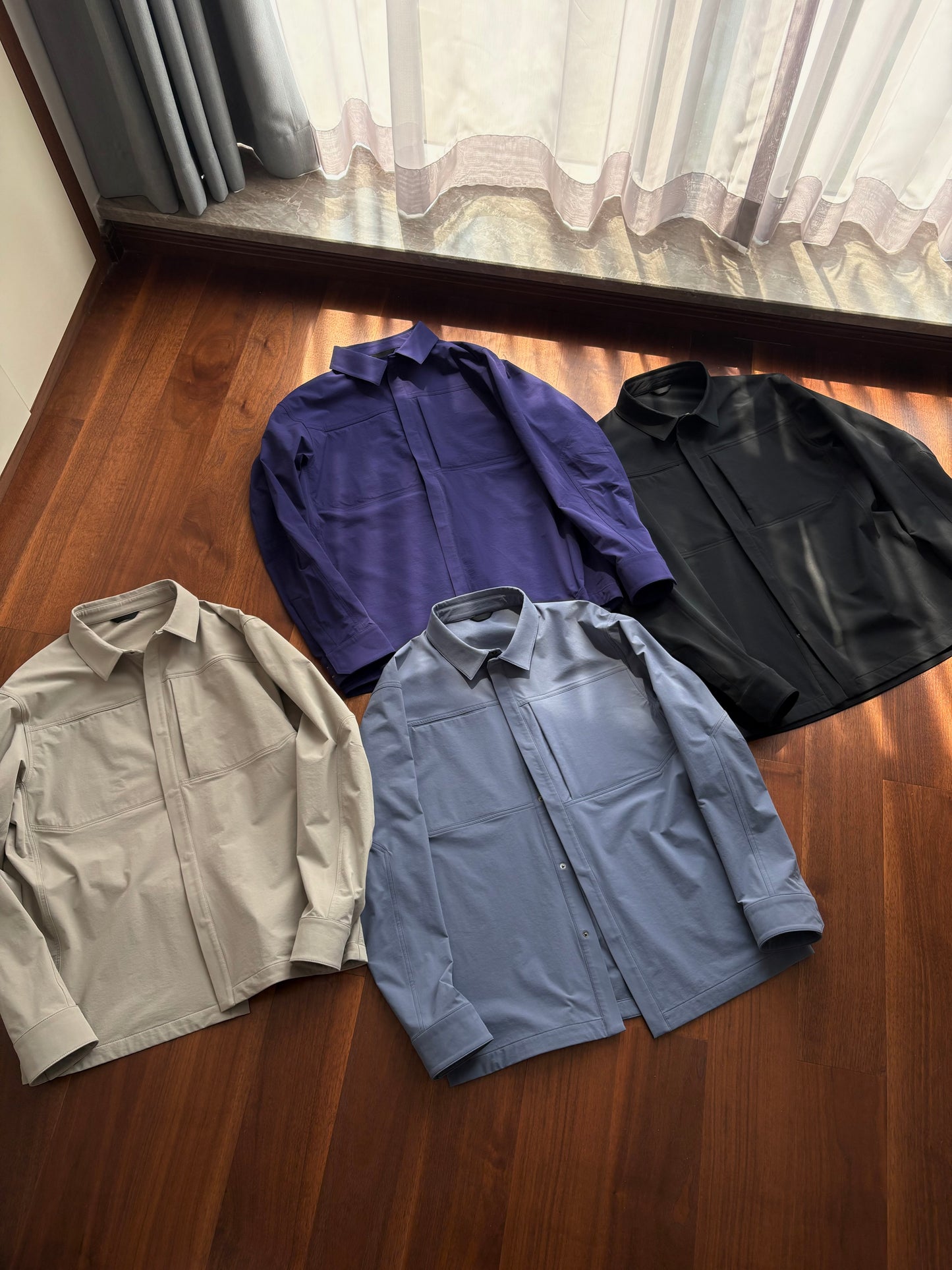 cronim jacket with four different color