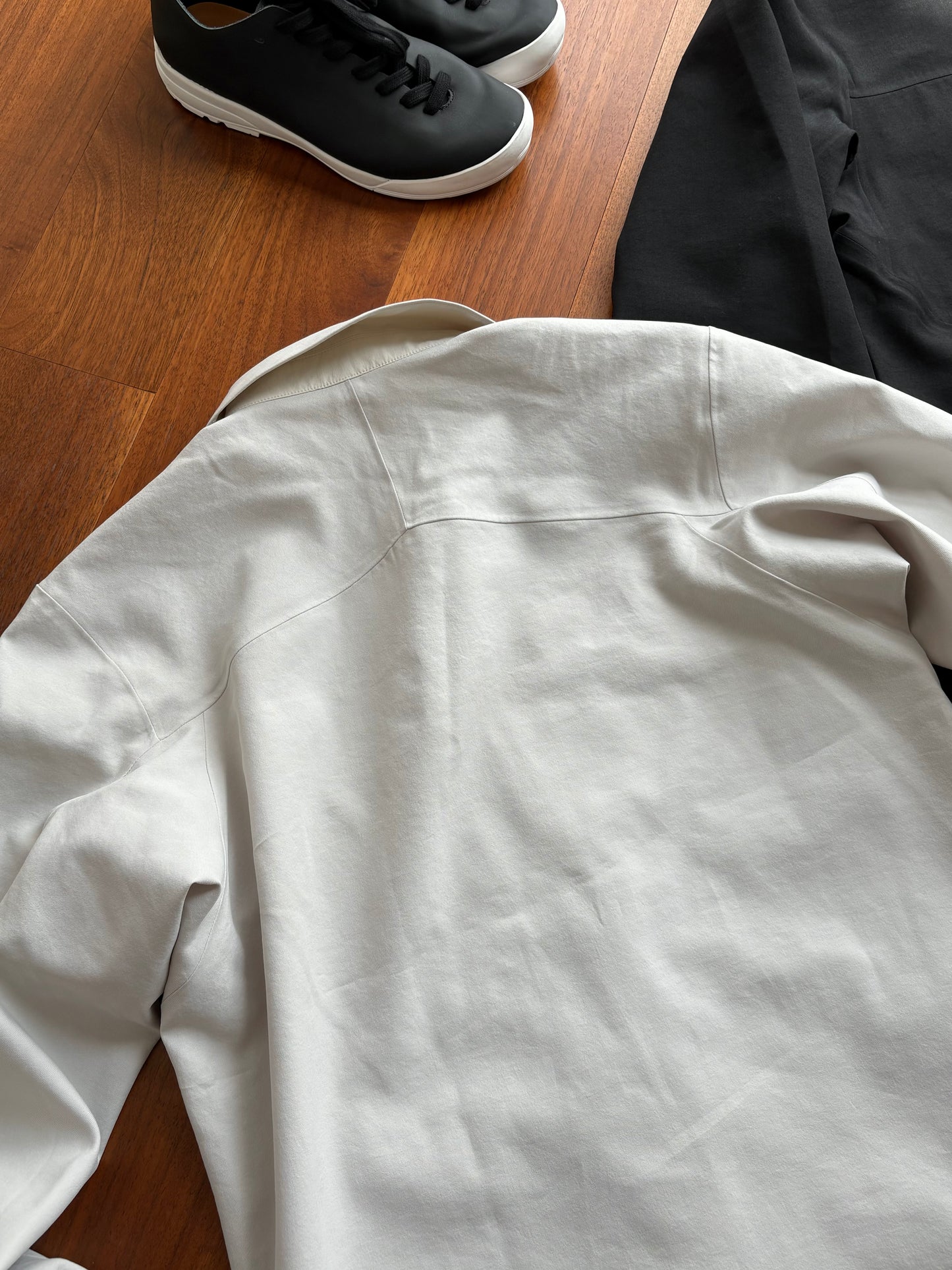 gggcomplex Lightweight fabric with a cotton-linen texture
