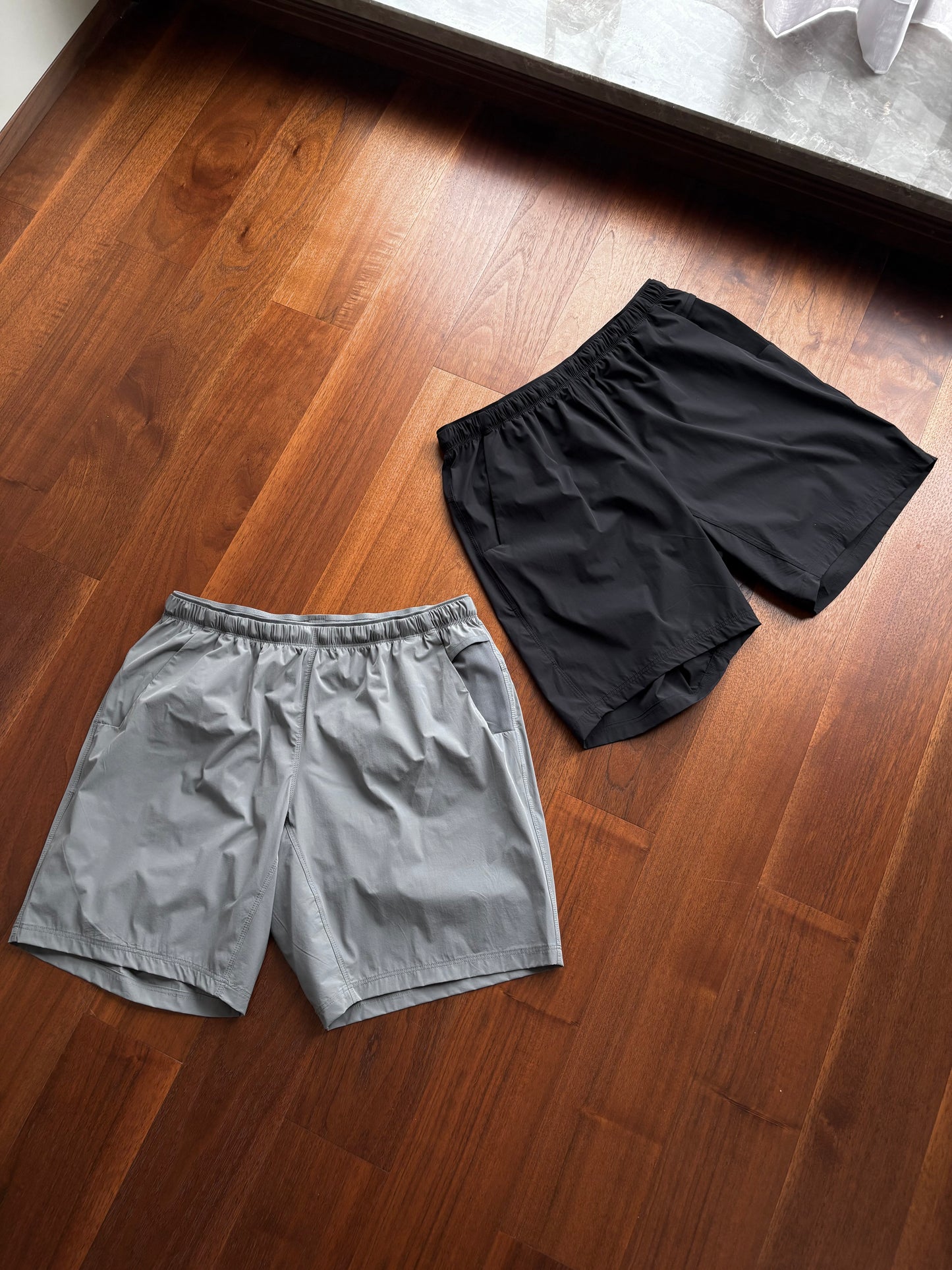 gggcomplex incendio shorts with black and grey