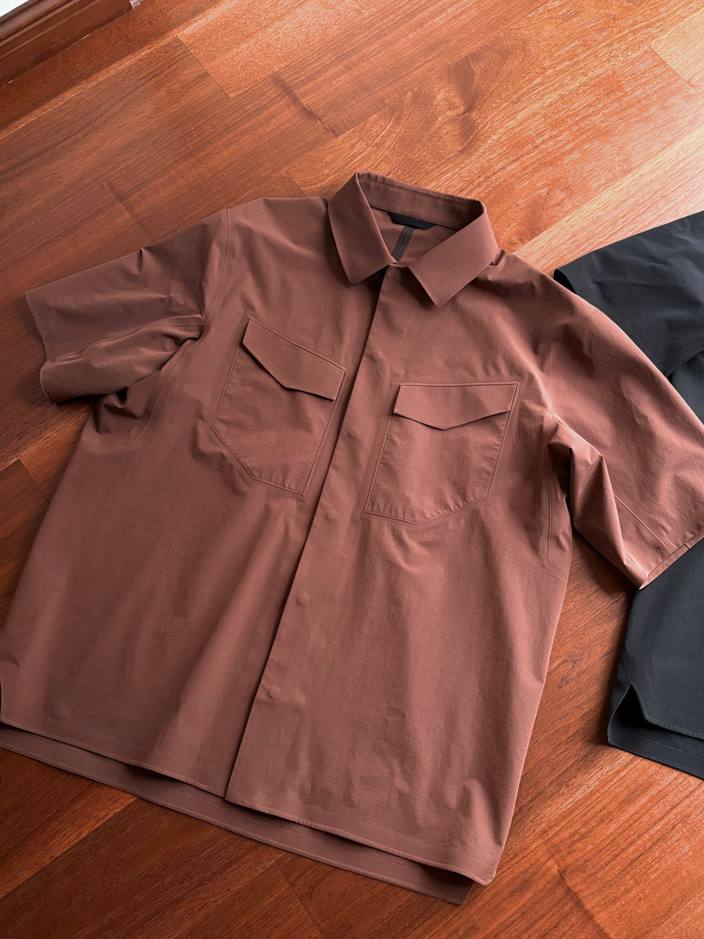 playing field short sleeve shirt with hidden front snap buttons
