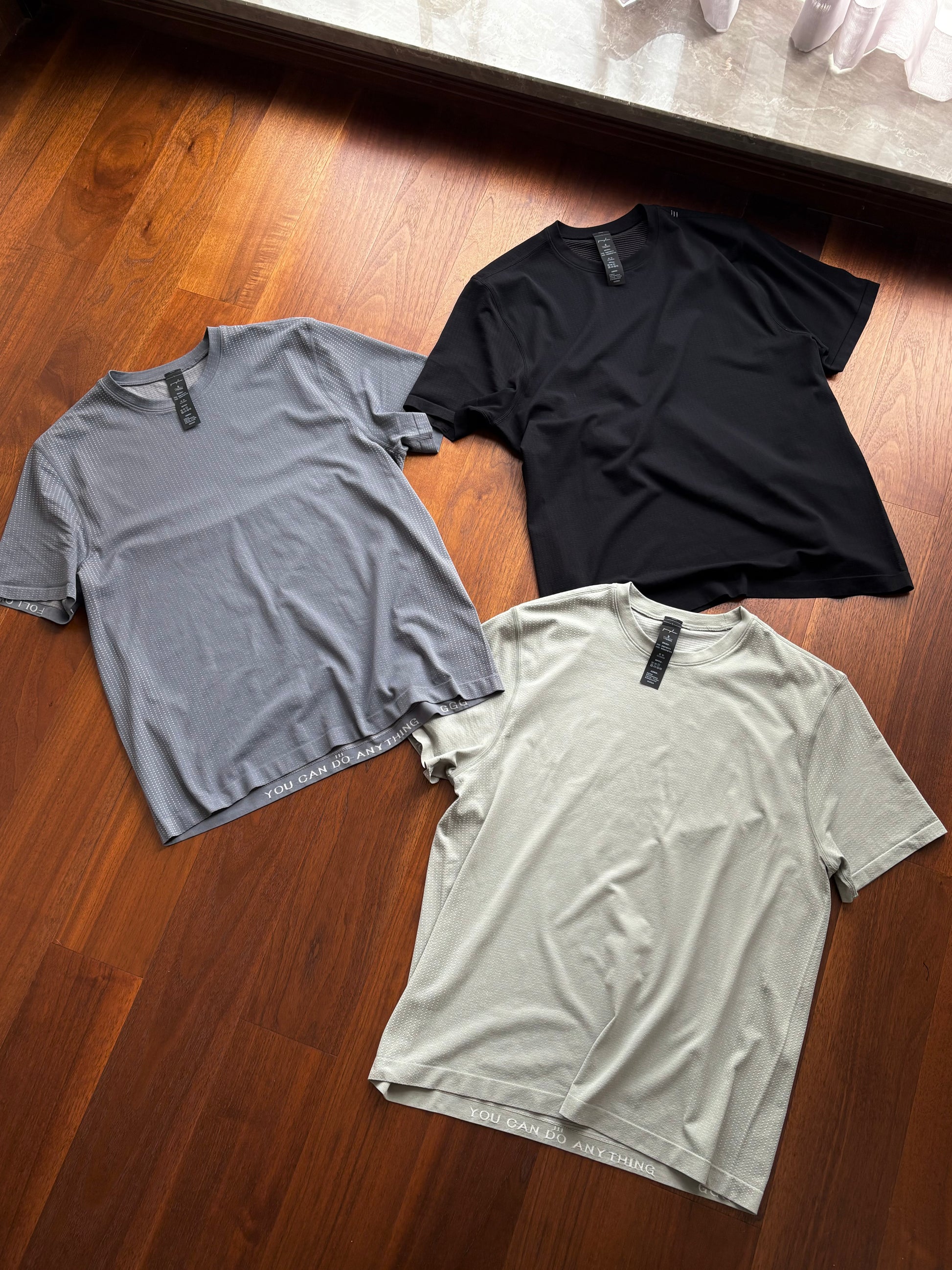 MVT relaxed fit short sleeve shirt with blue green and black