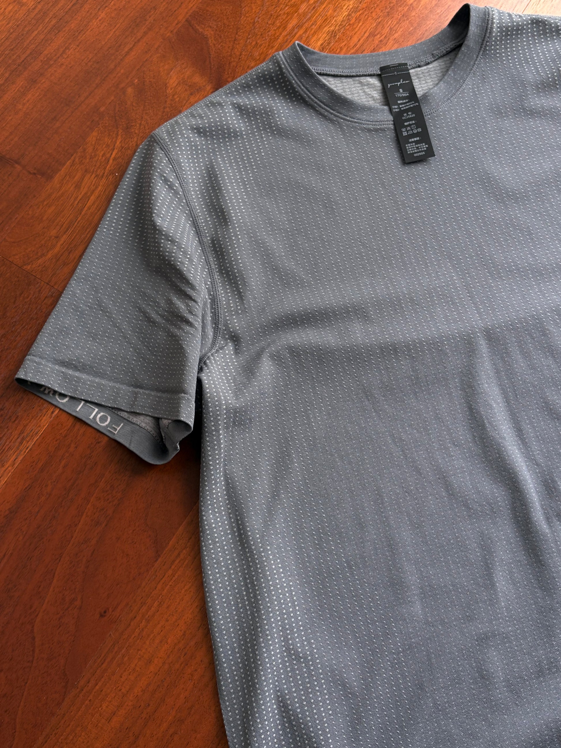 MVTrelaxedfitshortsleeveshirtdetail