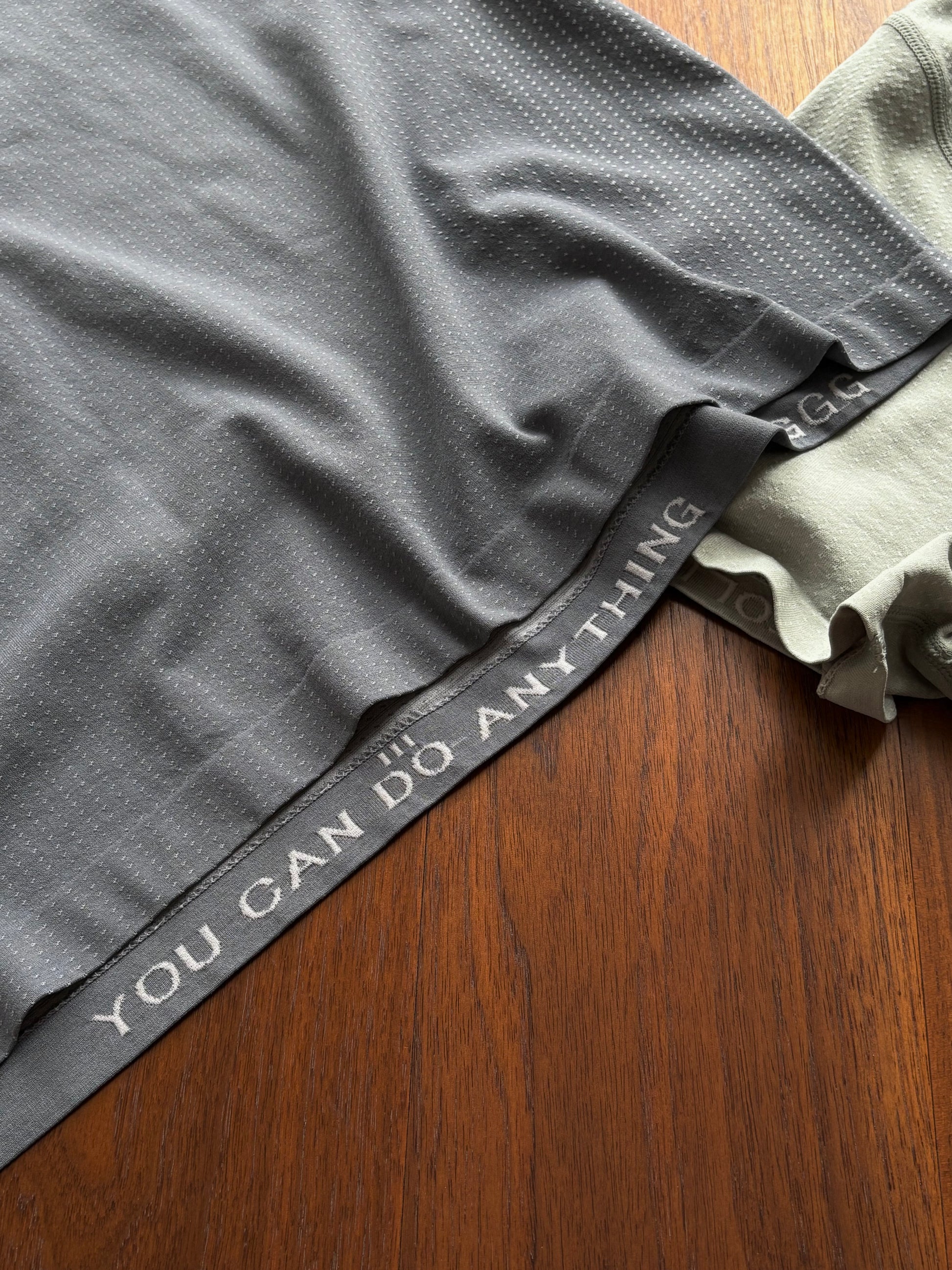 MVTrelaxedfitshortsleeveshirtwithslogan