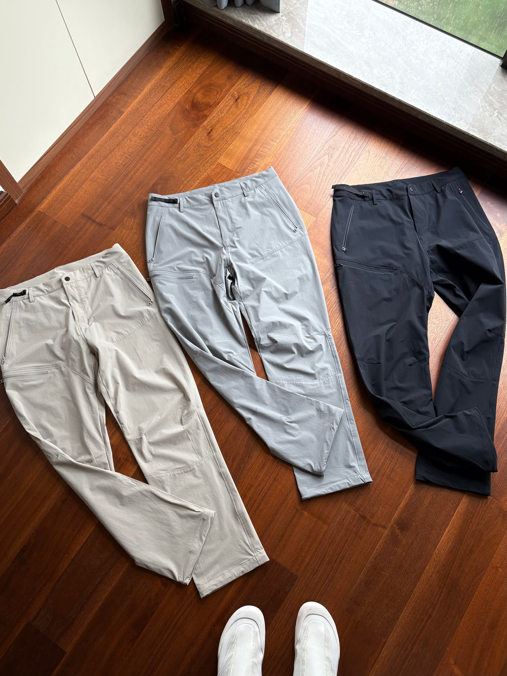 T10 pants with three colors