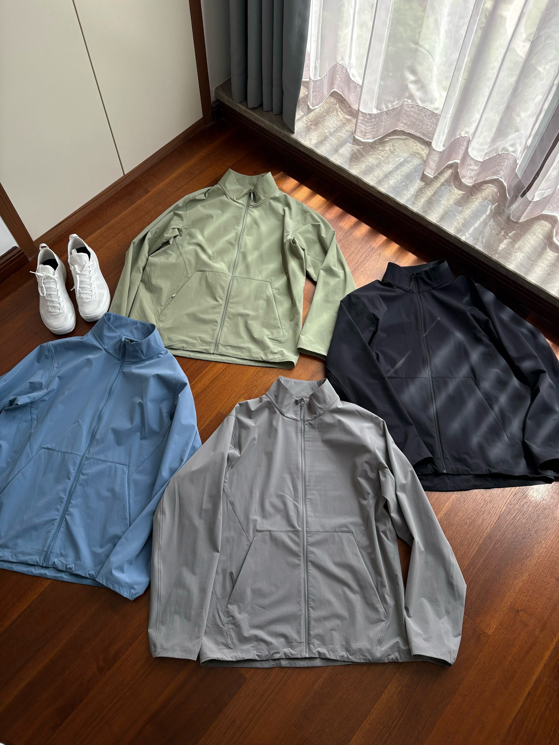 acrop jacket with four different colors