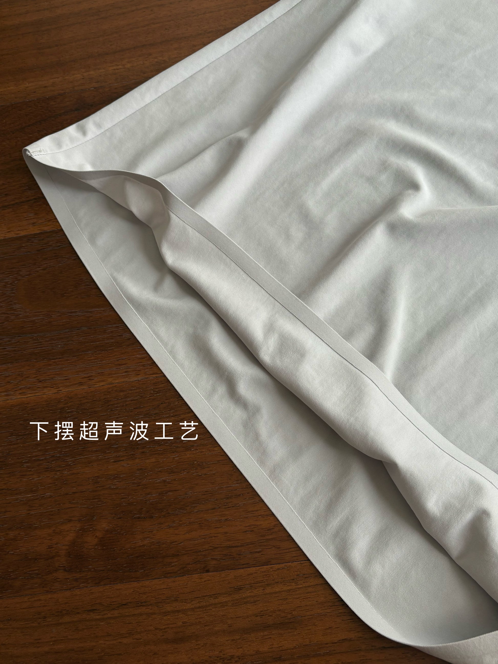 business casual polo shirts The cuffs and hem are sealed with ultrasonic seamless adhesive technology.