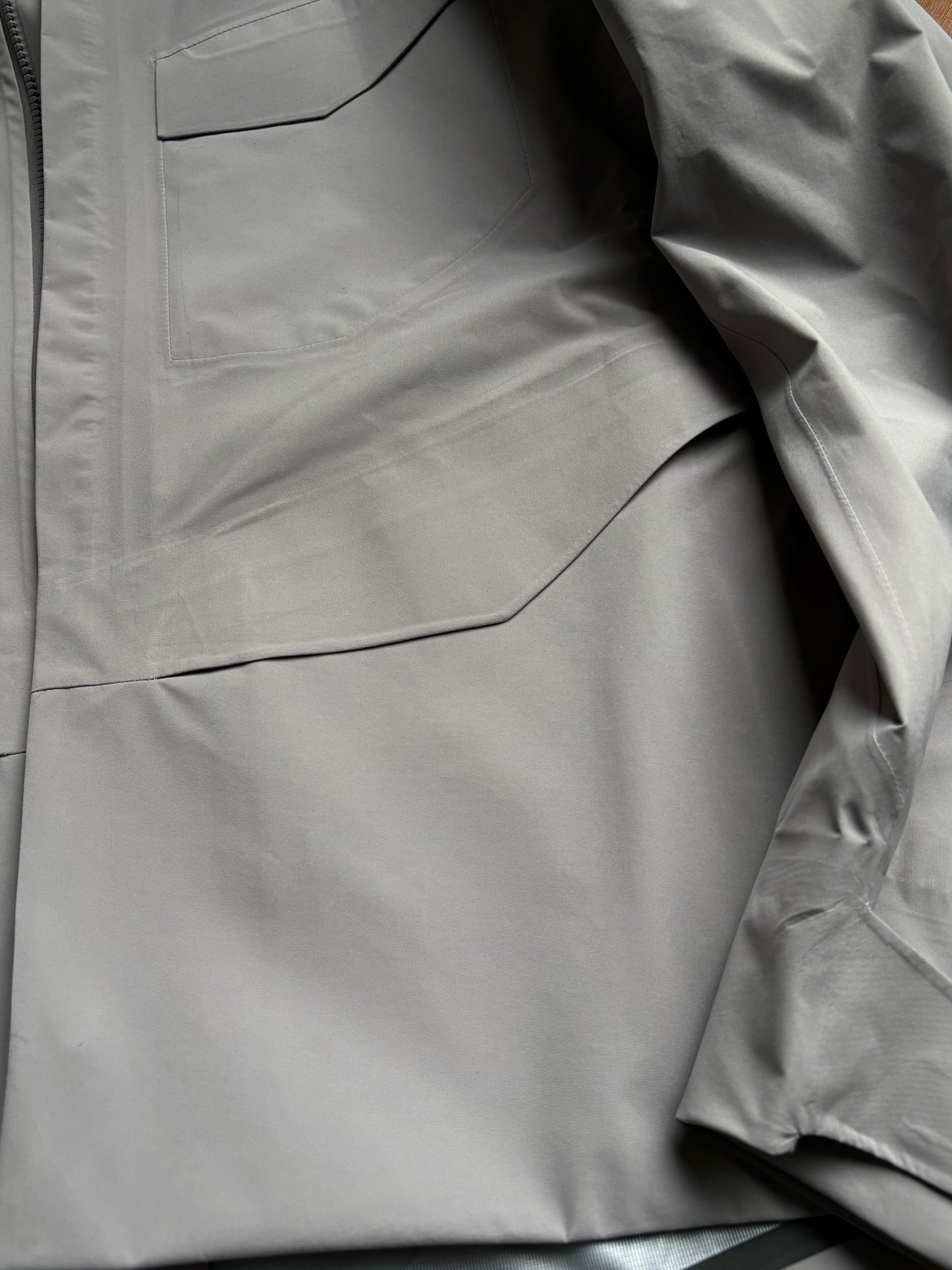 field jacket Two flap chest pockets, hidden front snap buttons, and a stand-up collar design