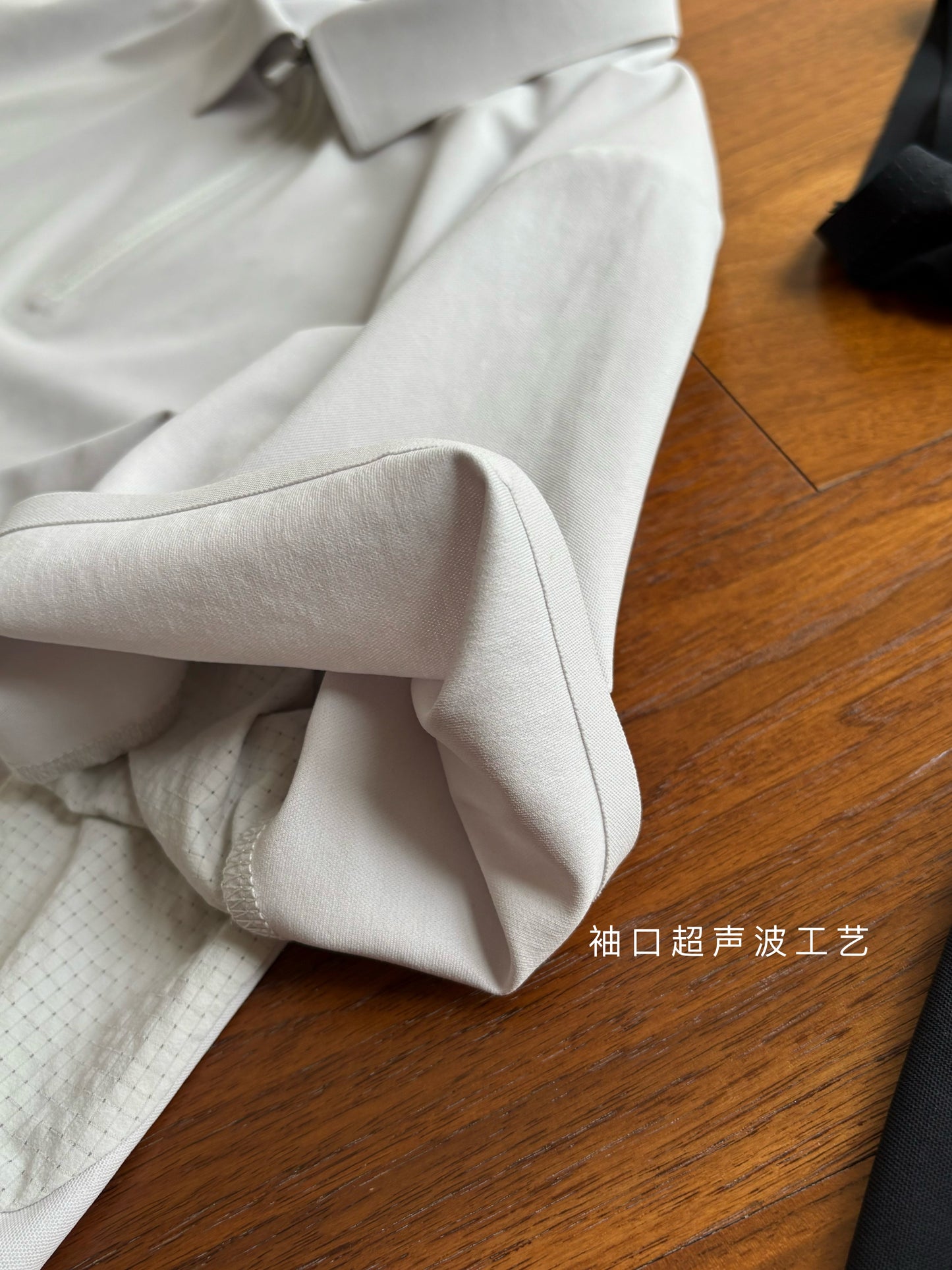 gggcomplex business casual polo shirts The cuffs and hem are sealed with ultrasonic seamless adhesive technology.