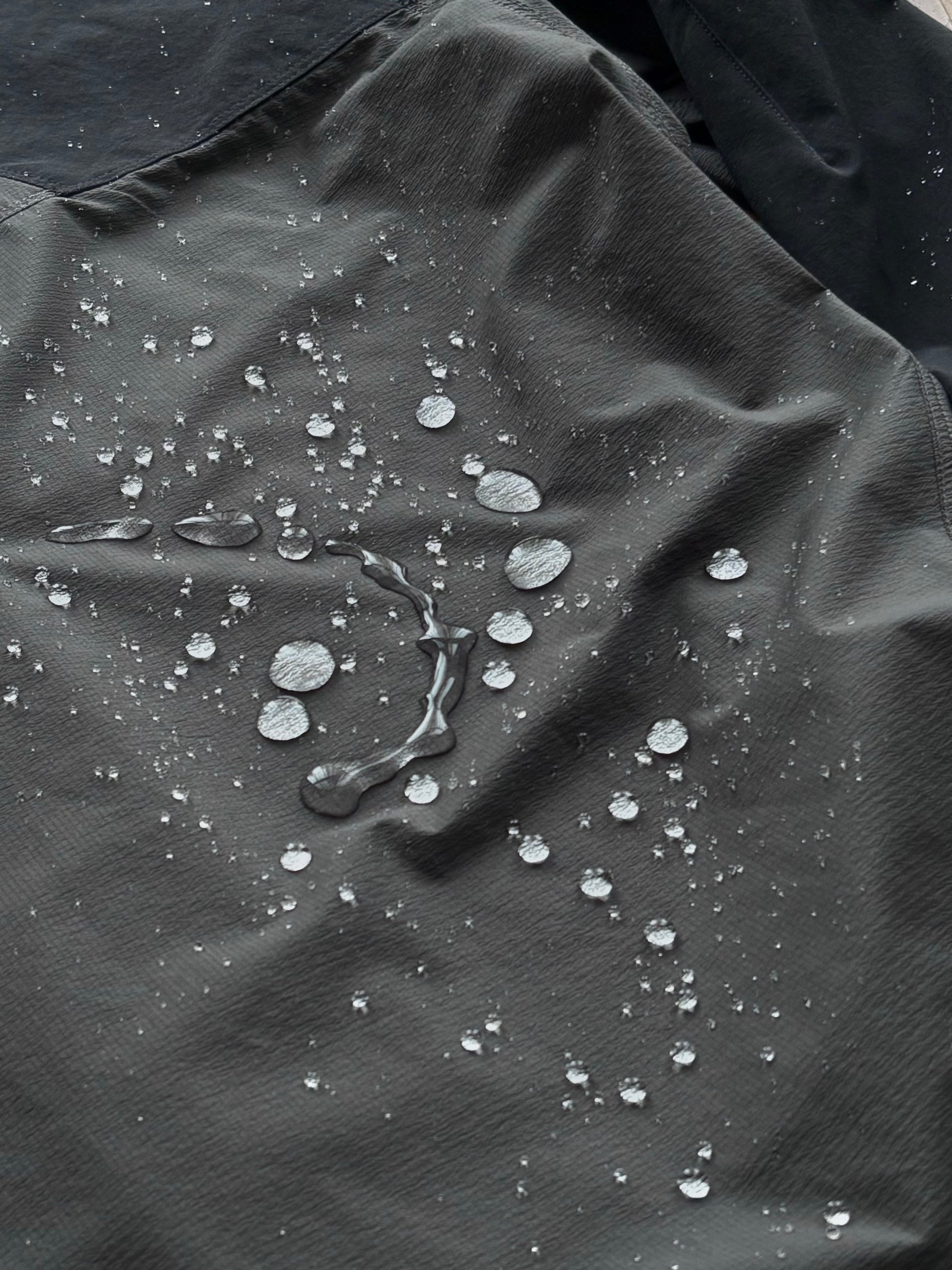 gggcomplex_hangdog_system_a_water_proof