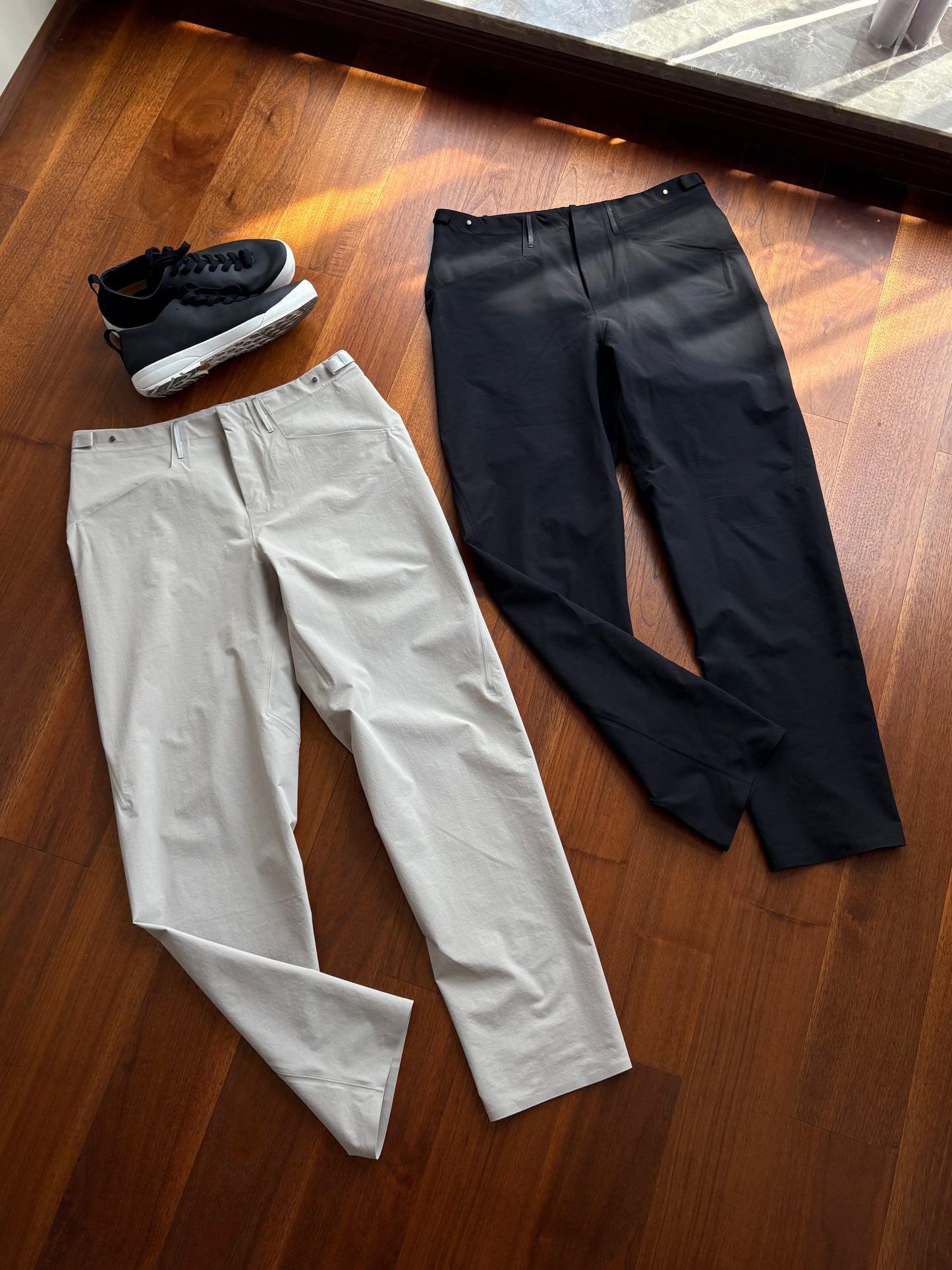 gggcomplex voro pants with black and white