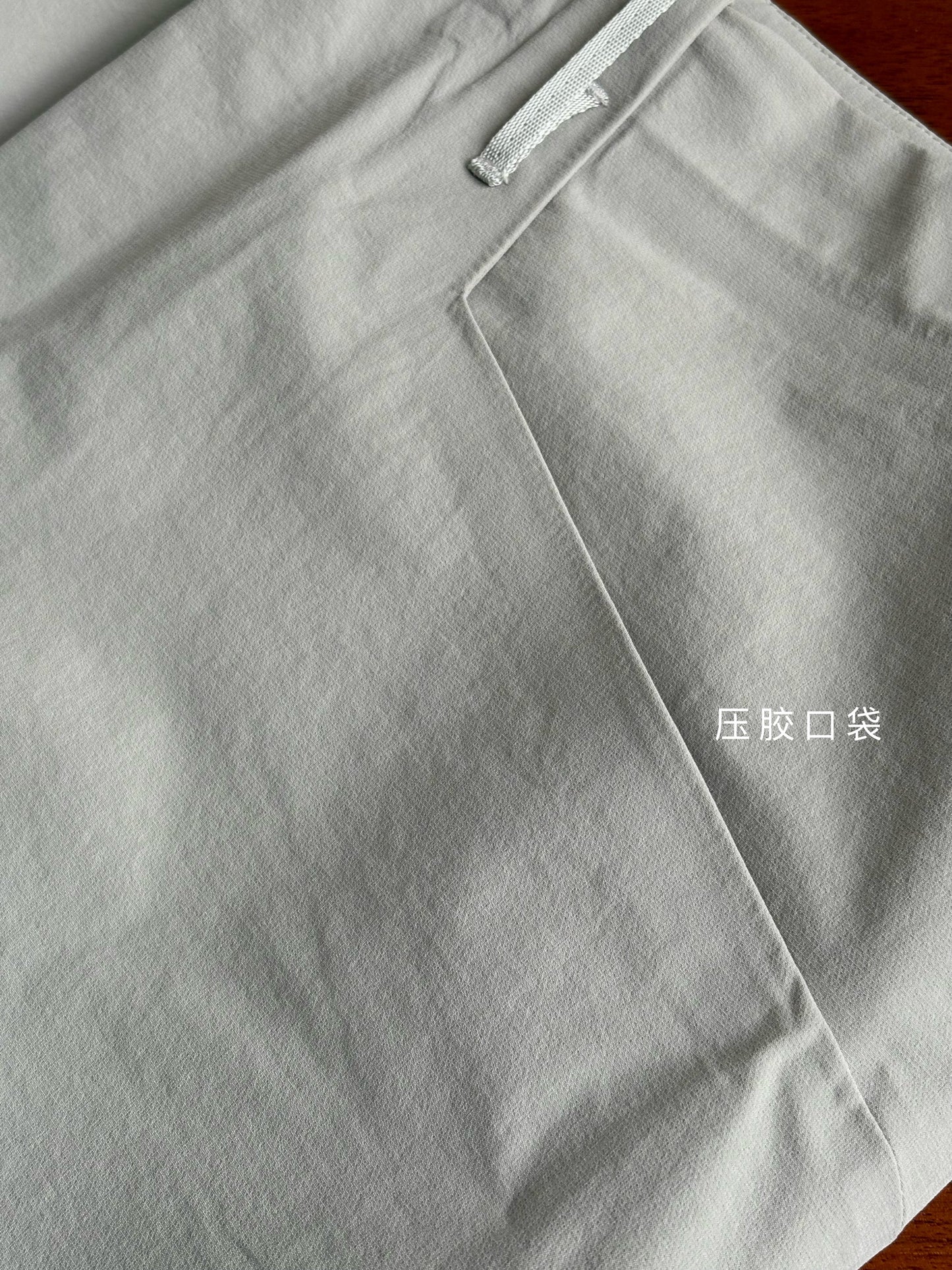 voro pants Equipped with four pockets for storage